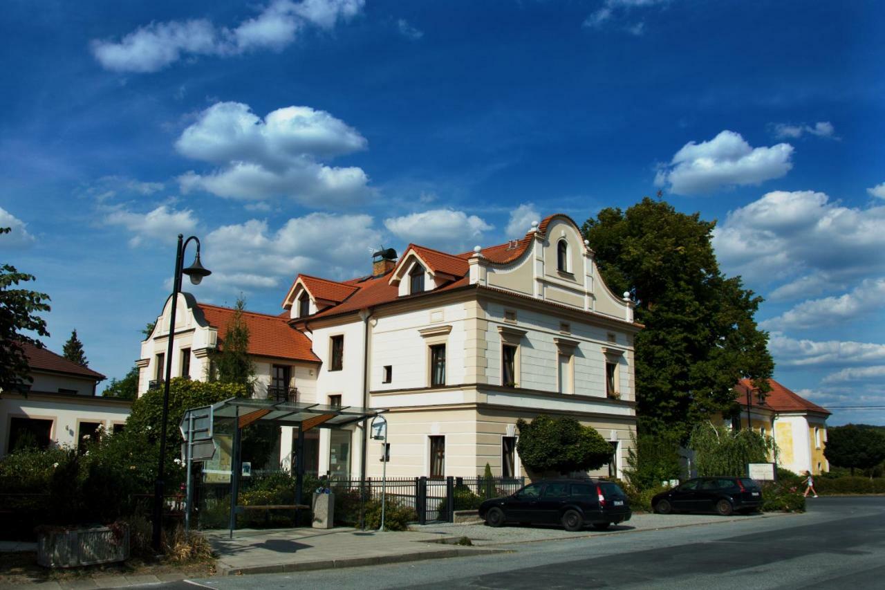 Penzion Haydnuv Dum Dolni Lukavice Bagian luar foto