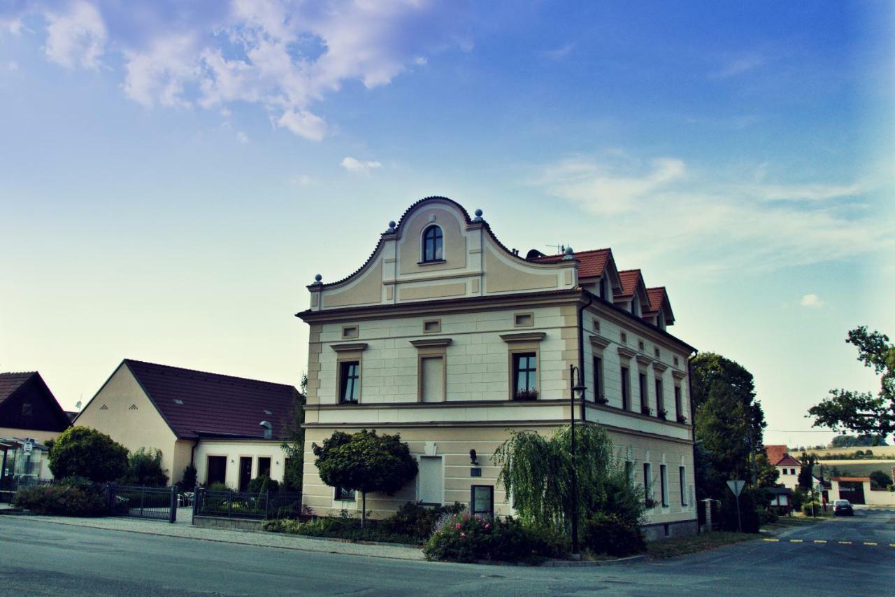 Penzion Haydnuv Dum Dolni Lukavice Bagian luar foto